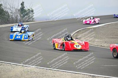 media/Jan-26-2025-CalClub SCCA (Sun) [[cfcea7df88]]/Group 6/Race/